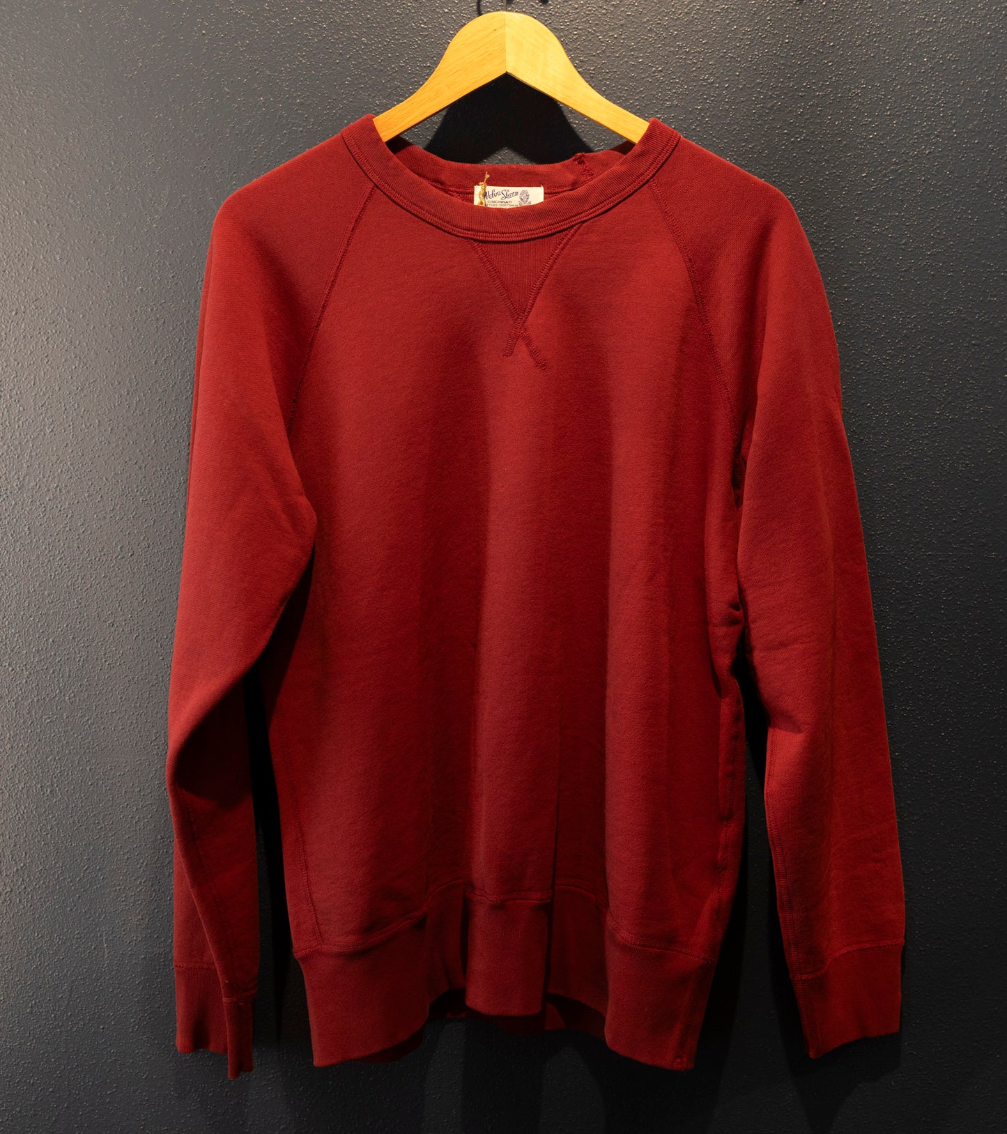 "WV" Raglan Sweat - Burgundy
